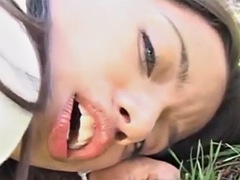 Colombian teen cutie fingers her pussy